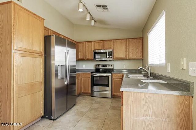 10436 W GRANADA Road, Avondale, AZ 85392