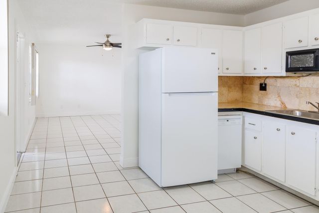 6211 SW 37th Street, Davie, FL 33314