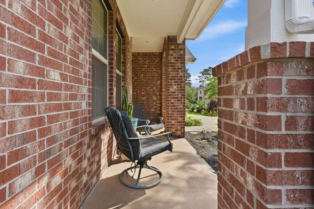 127 Buttonwood Court, Willis, TX 77318