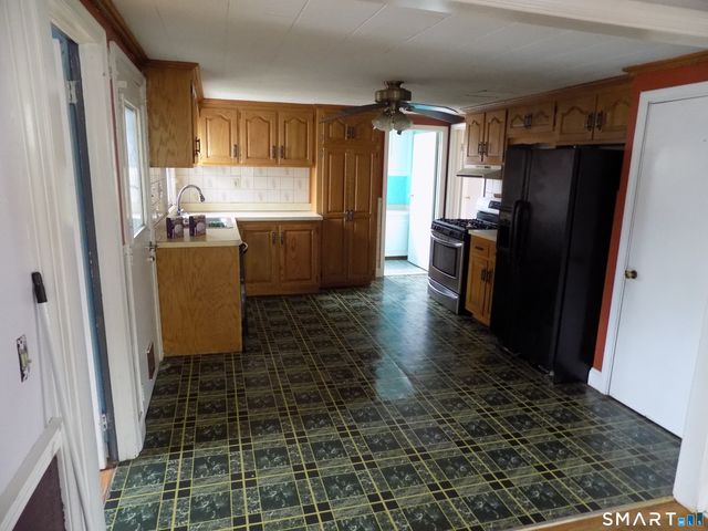 28 Colony Street, Bristol, CT 06010