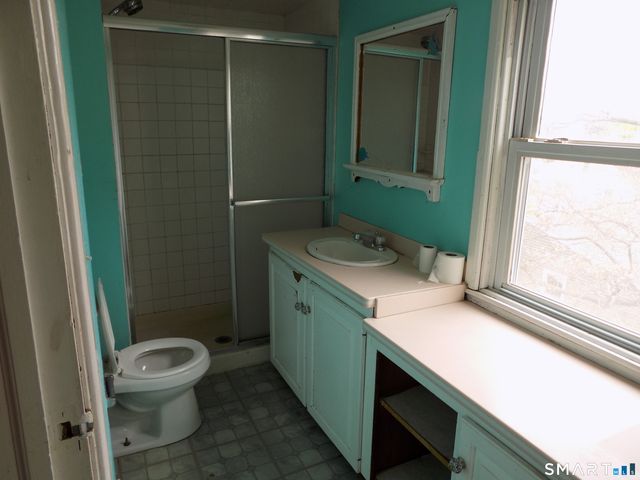 28 Colony Street, Bristol, CT 06010