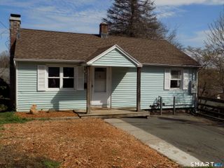 28 Colony Street, Bristol, CT 06010