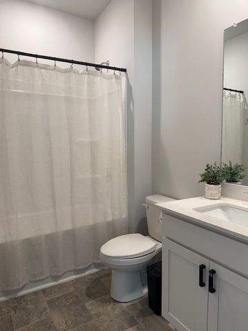 7301 Golden Way, White House, TN 37188