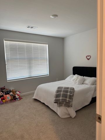 7301 Golden Way, White House, TN 37188