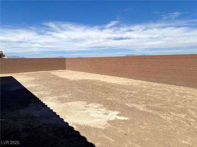 5696 East Badlands Lane, Pahrump, NV 89061