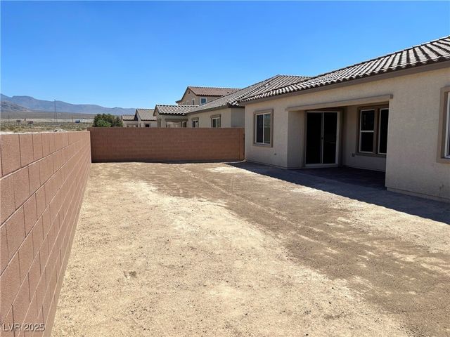 5696 East Badlands Lane, Pahrump, NV 89061