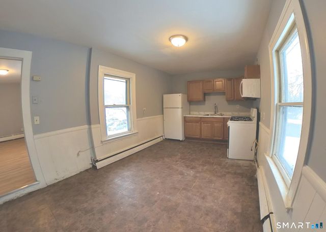 21 Young Street 2L, New Haven, CT 06511