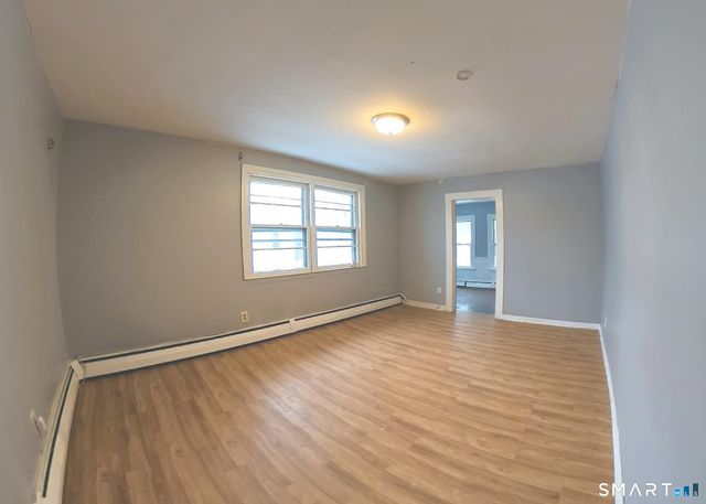 21 Young Street 2L, New Haven, CT 06511