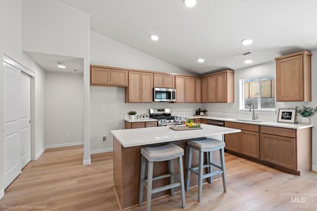 902 W Galloper St Keizer Lot 3 Blk 2, Nampa, ID 83686