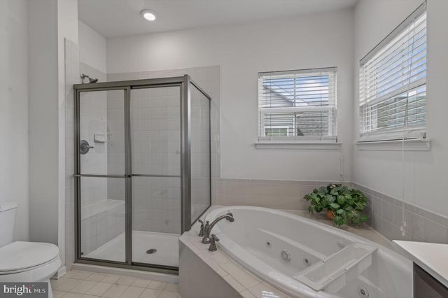 1423 VILLAGE GREEN WAY, Brunswick, MD 21716