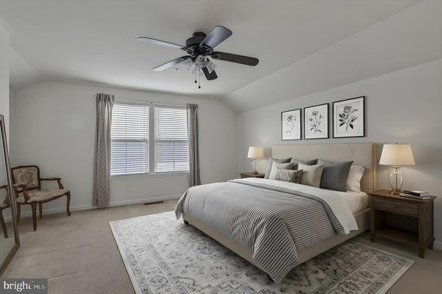 1423 VILLAGE GREEN WAY, Brunswick, MD 21716