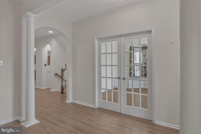 1423 VILLAGE GREEN WAY, Brunswick, MD 21716