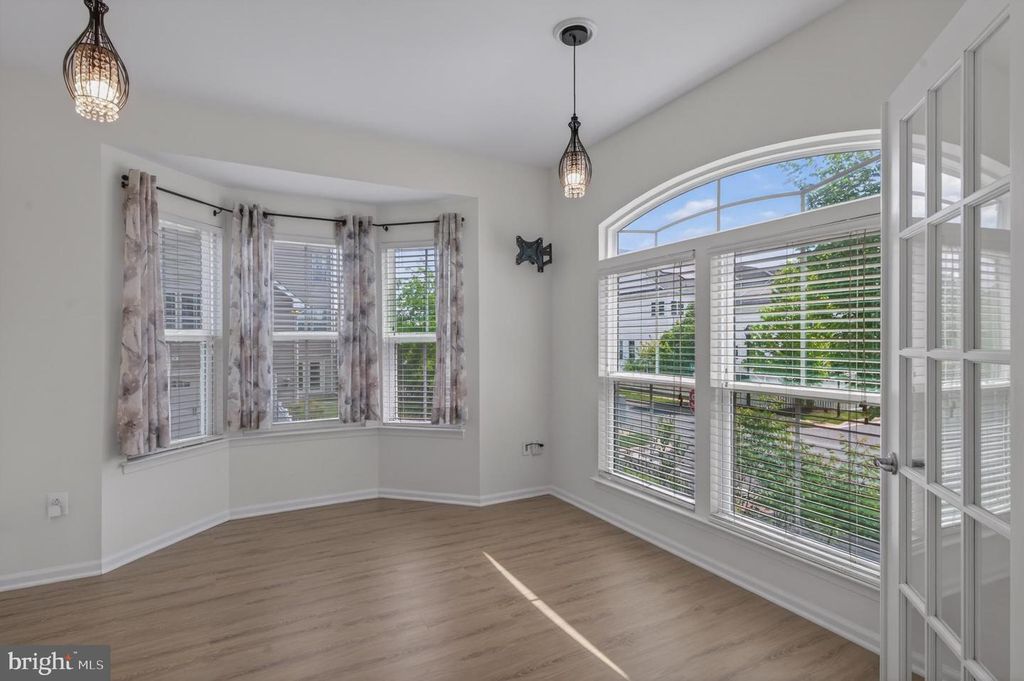 Image 12 of property listing at 1423 VILLAGE GREEN WAY, Brunswick, MD 21716