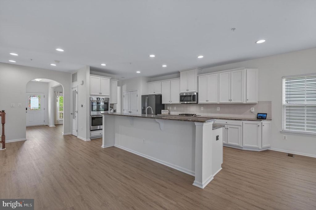 Image 17 of property listing at 1423 VILLAGE GREEN WAY, Brunswick, MD 21716