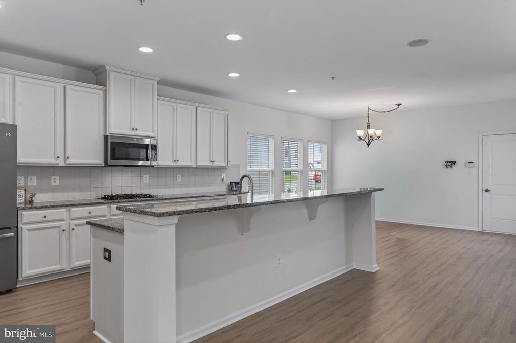 Image 19 of property listing at 1423 VILLAGE GREEN WAY, Brunswick, MD 21716