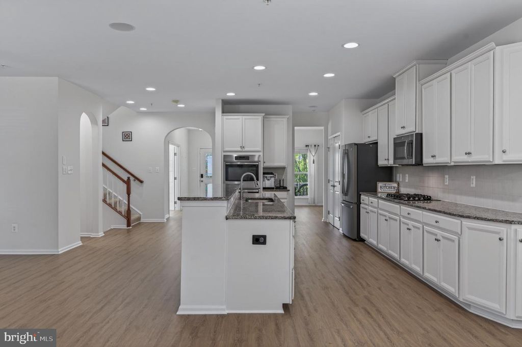 Image 20 of property listing at 1423 VILLAGE GREEN WAY, Brunswick, MD 21716