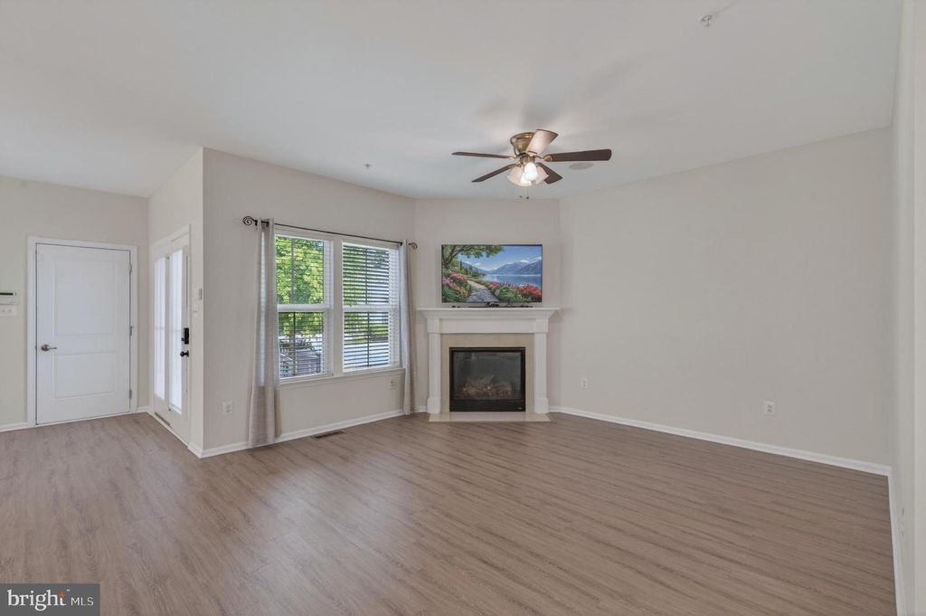 Image 25 of property listing at 1423 VILLAGE GREEN WAY, Brunswick, MD 21716