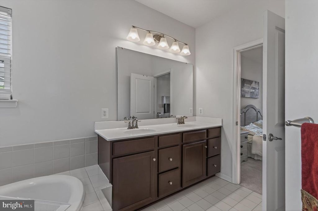 Image 36 of property listing at 1423 VILLAGE GREEN WAY, Brunswick, MD 21716