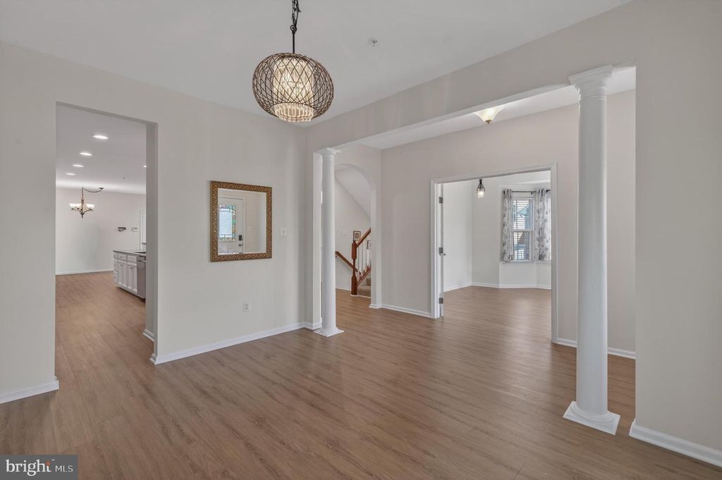 Image 5 of property listing at 1423 VILLAGE GREEN WAY, Brunswick, MD 21716