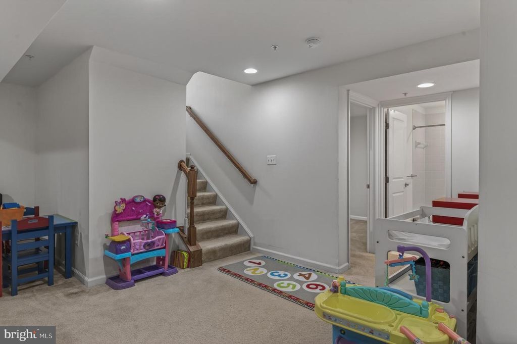 Image 53 of property listing at 1423 VILLAGE GREEN WAY, Brunswick, MD 21716