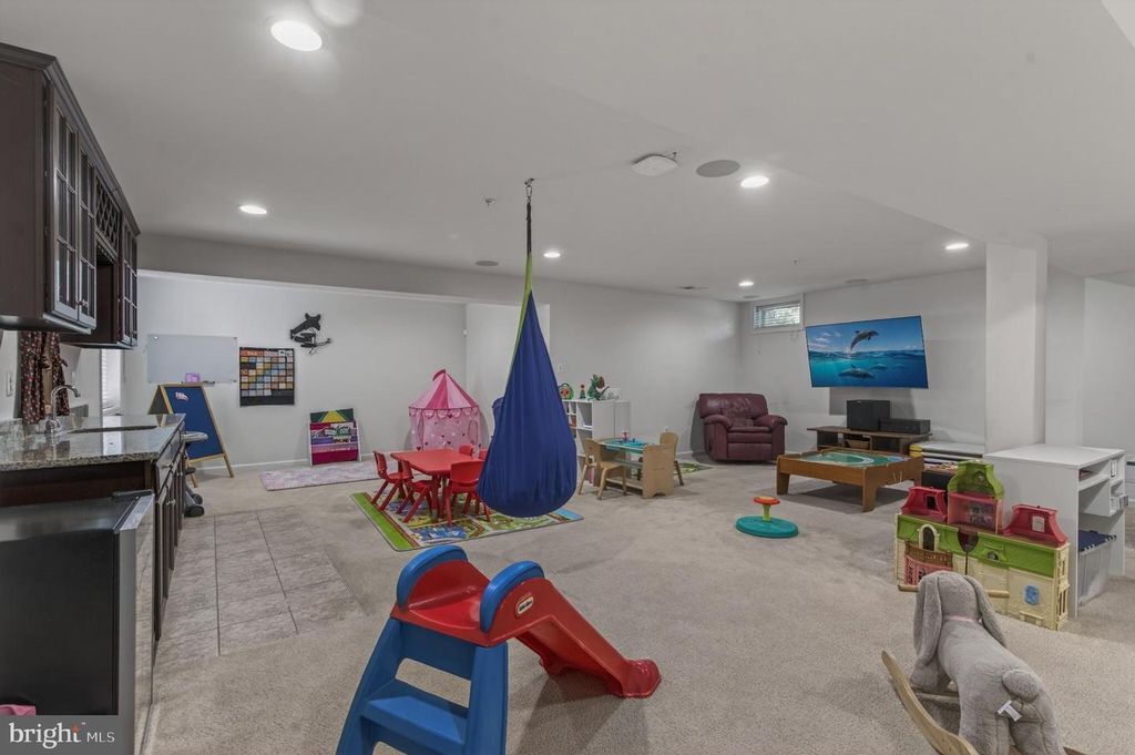 Image 54 of property listing at 1423 VILLAGE GREEN WAY, Brunswick, MD 21716
