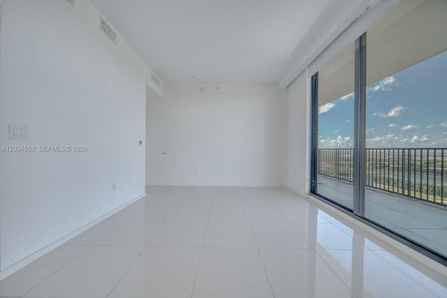 5252 NW 85th Avenue PH2004, Doral, FL 33178