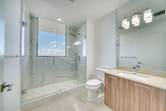 5252 NW 85th Avenue PH2004, Doral, FL 33178