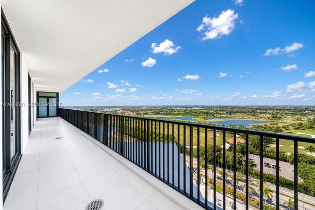 5252 NW 85th Avenue PH2004, Doral, FL 33178