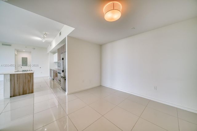 5252 NW 85th Avenue PH2004, Doral, FL 33178