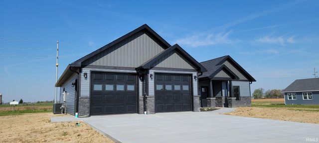 387 Country Court, Loogootee, IN 47553