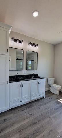 387 Country Court, Loogootee, IN 47553