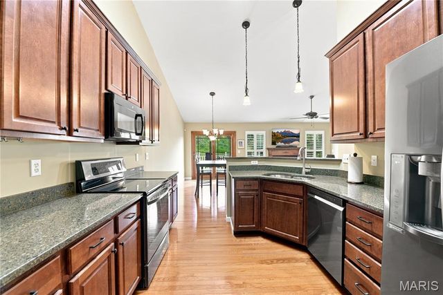 1246 Sadie Lane, Fenton, MO 63026