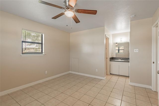 2303 State Highway 19 C, Huntsville, TX 77320