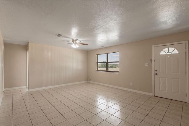 2303 State Highway 19 C, Huntsville, TX 77320