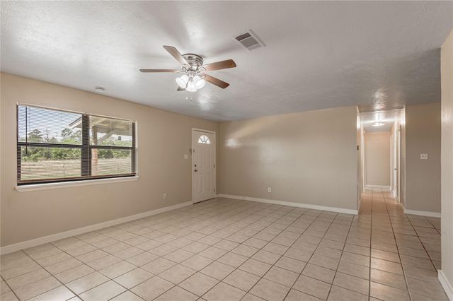 2303 State Highway 19 C, Huntsville, TX 77320