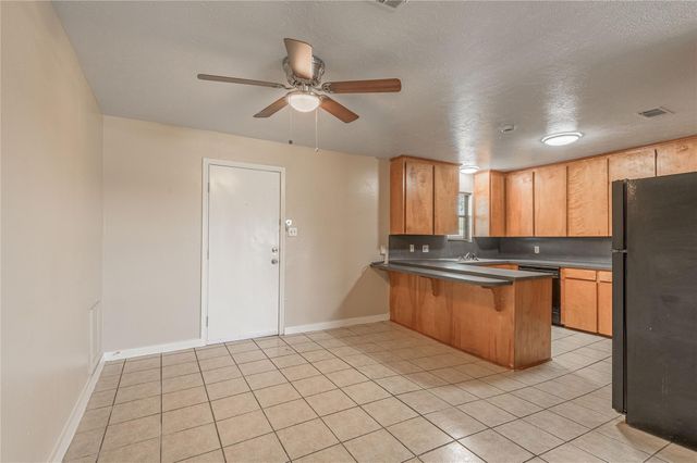 2303 State Highway 19 C, Huntsville, TX 77320