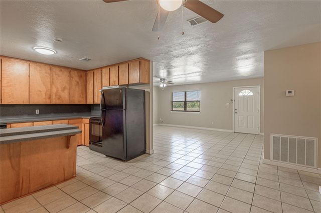 2303 State Highway 19 C, Huntsville, TX 77320