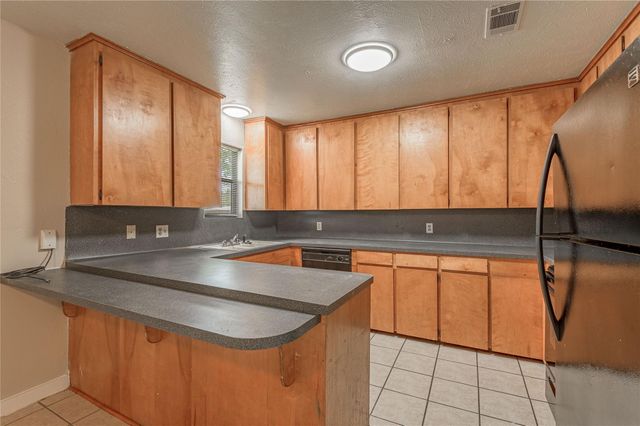 2303 State Highway 19 C, Huntsville, TX 77320
