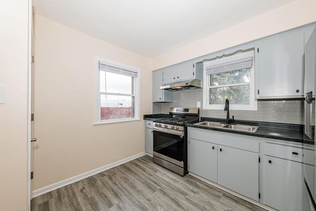 4234 N 29th STREET, Milwaukee, WI 53216