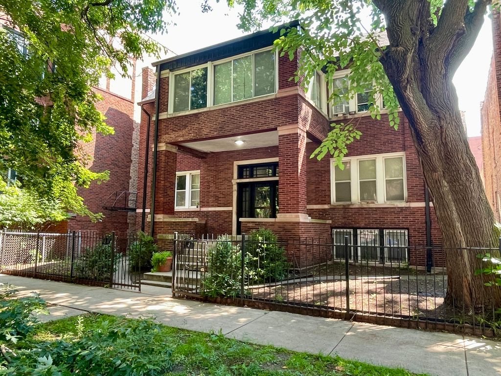 5213 S Ingleside Avenue 1F, Chicago, IL 60615