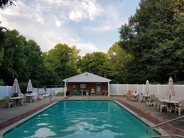 1080 New Haven Avenue 91, Milford, CT 06460
