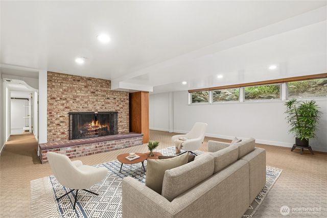 4123 94th Avenue SE, Mercer Island, WA 98040