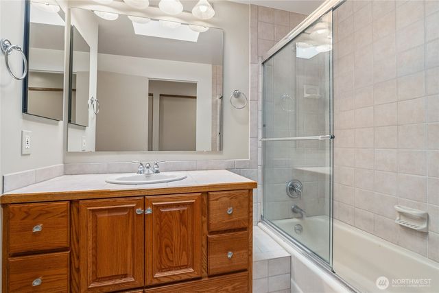 4123 94th Avenue SE, Mercer Island, WA 98040