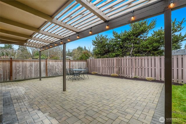 4123 94th Avenue SE, Mercer Island, WA 98040