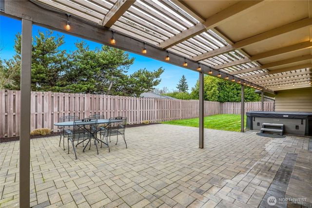 4123 94th Avenue SE, Mercer Island, WA 98040