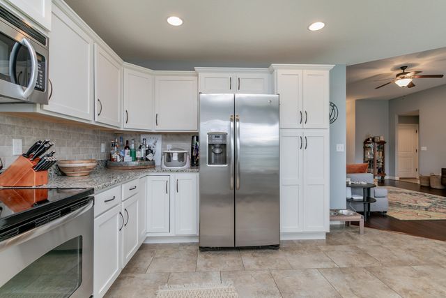 2402 NOTTOWAY DR, Columbia, MO 65203