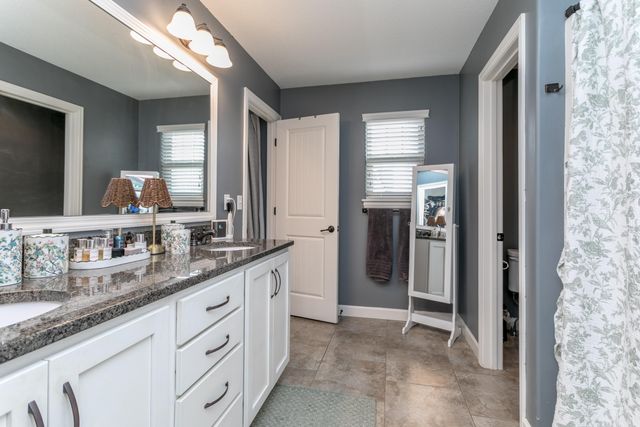 2402 NOTTOWAY DR, Columbia, MO 65203