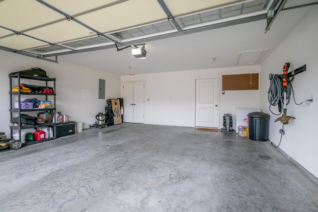 2402 NOTTOWAY DR, Columbia, MO 65203