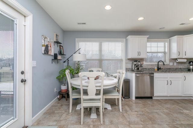 2402 NOTTOWAY DR, Columbia, MO 65203