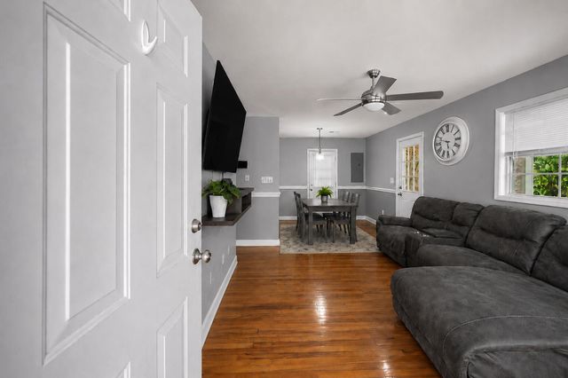 415 Mary Scott Drive, Goose Creek, SC 29445